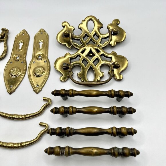Vintage Gold Tone Hardware Lot 80’s Regency MCM Ornate Brass Backplates Handles - Picture 2 of 10